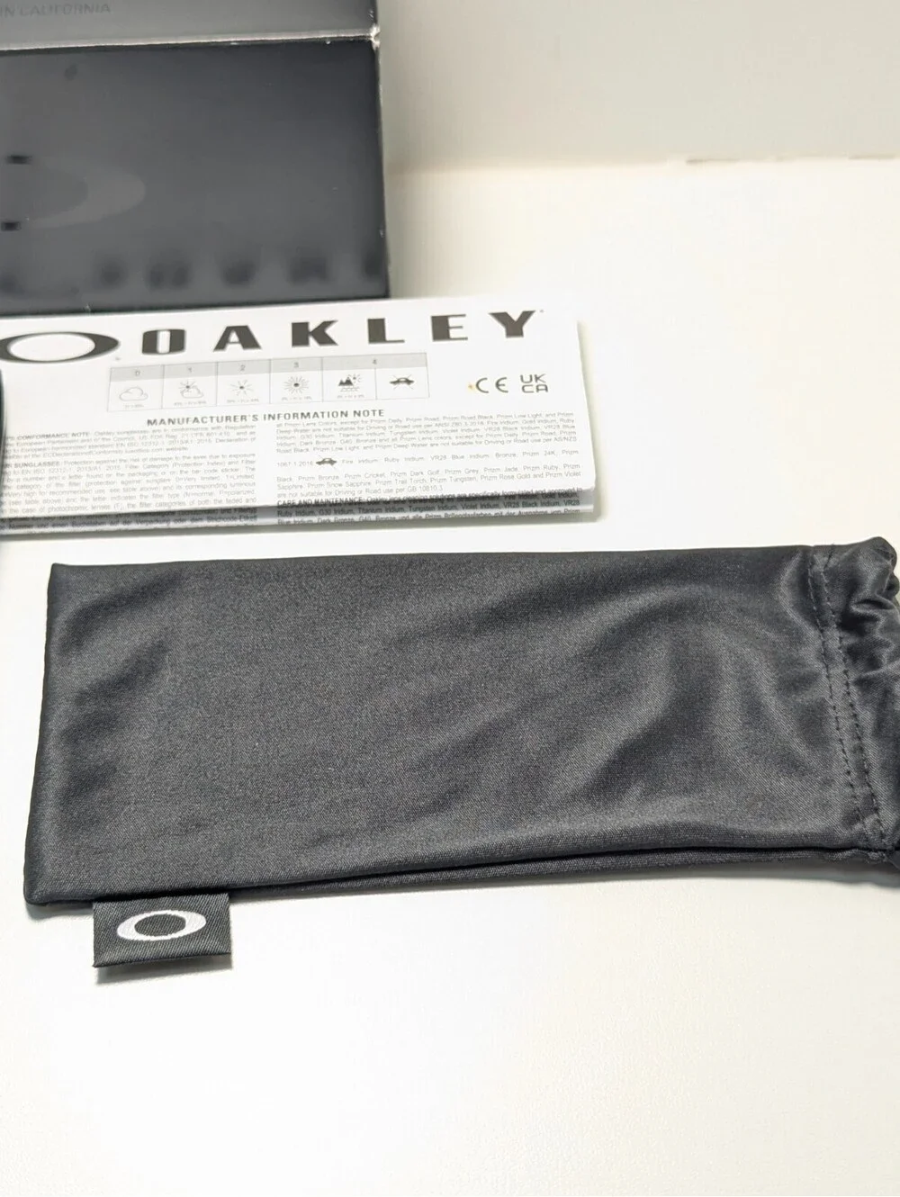 Oakley Sliver Dark Gray UV Black Outdoor Wraparound Men's Sports Sunglasses